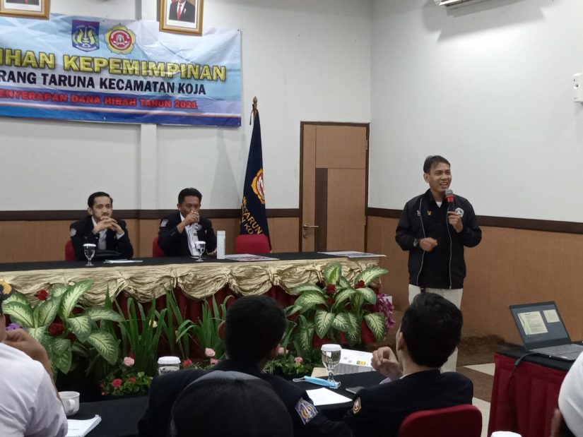 Peserta Karang Taruna se Kecamatan Koja dapat pelatihan Kepemimpinan. (Foto: WG)