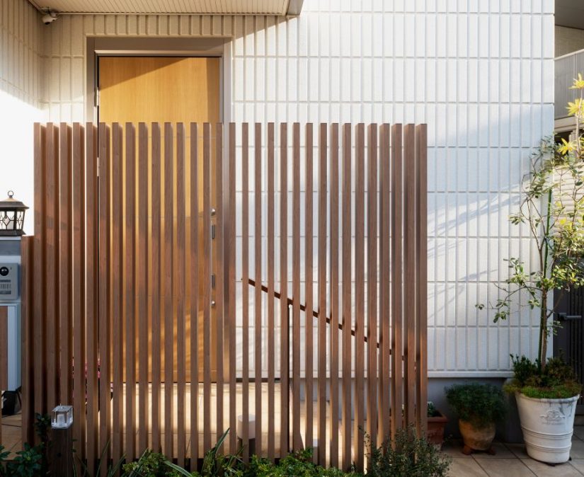 Salah satu pagar rumah yang lagi tren banyak diterapkan generasi milenial. (Foto: Istimewa)