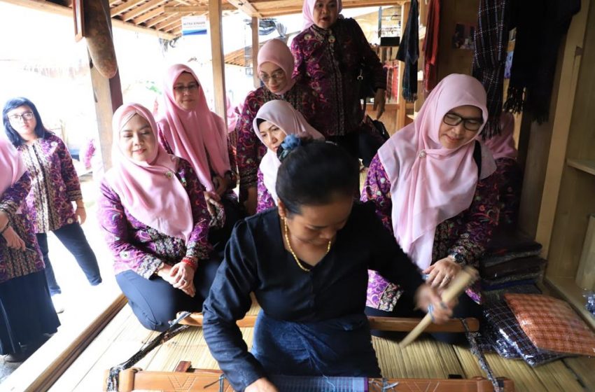  Kunjungi Lebak, Ketua Ikawati BPN Banten: Pengrajin UMKM Lebak Naik Pamor