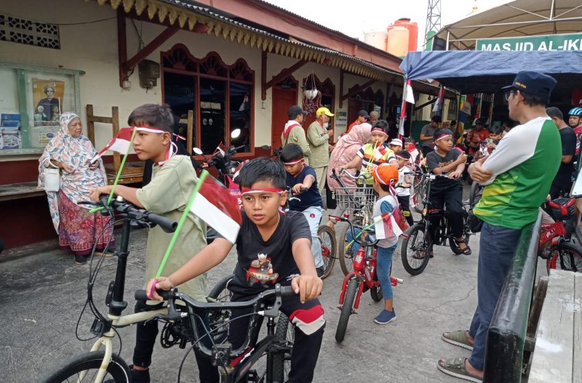  Remaja Masjid AlIkhlas Perisai Gelar Sepeda Santai