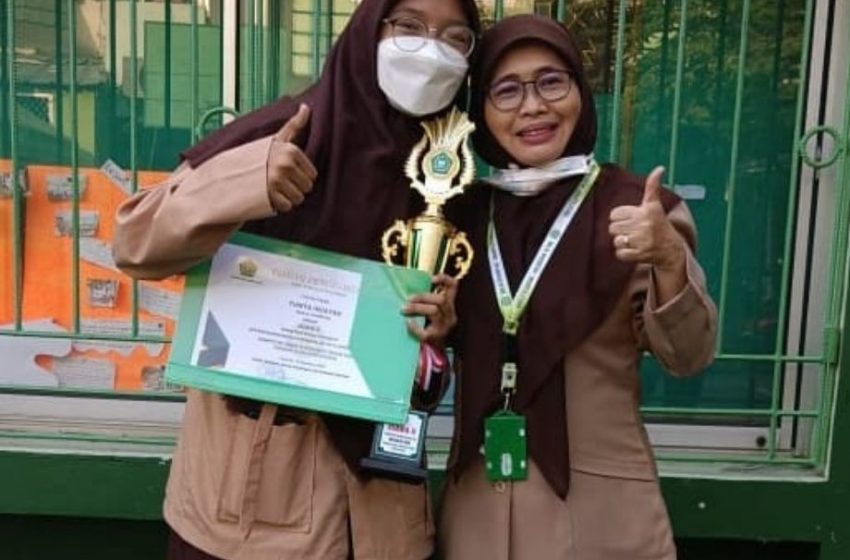  Yunita Hidayah, Siswi MA AlKhairiyah Raih Prestasi Juara Satu Lomba Biologi di Ajang Indonesia Youth Science Olympiad